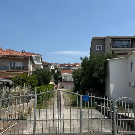 Apartman Zrinka Okrug Gornji